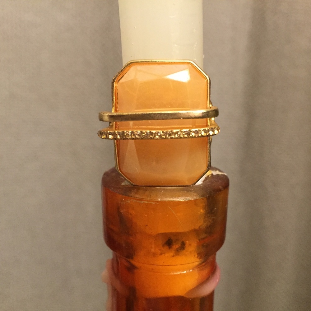 Ring with gemstone